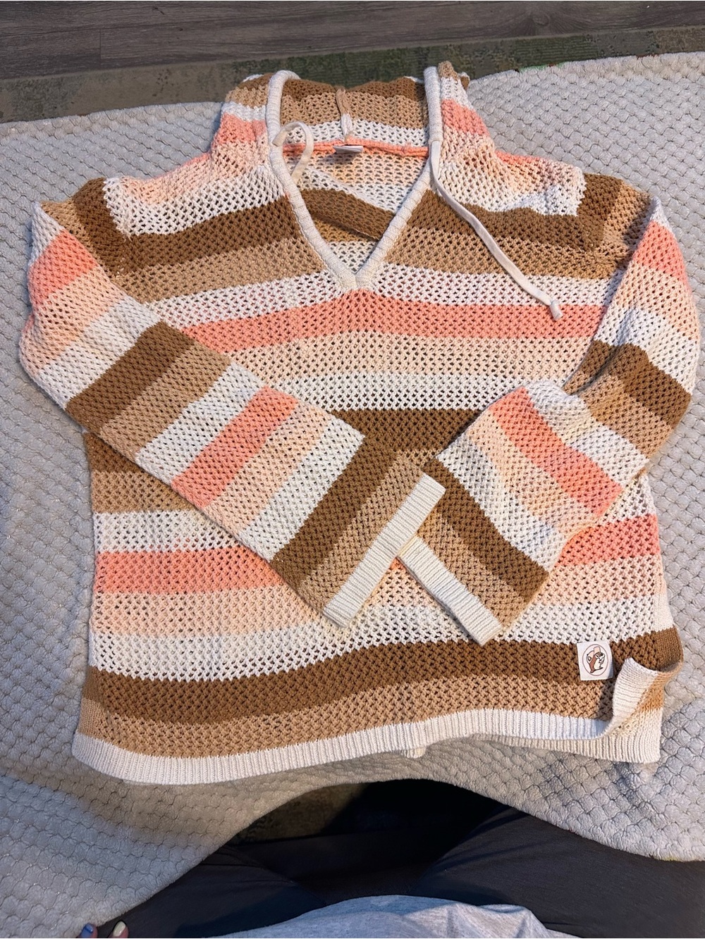 Bucees netted sweater